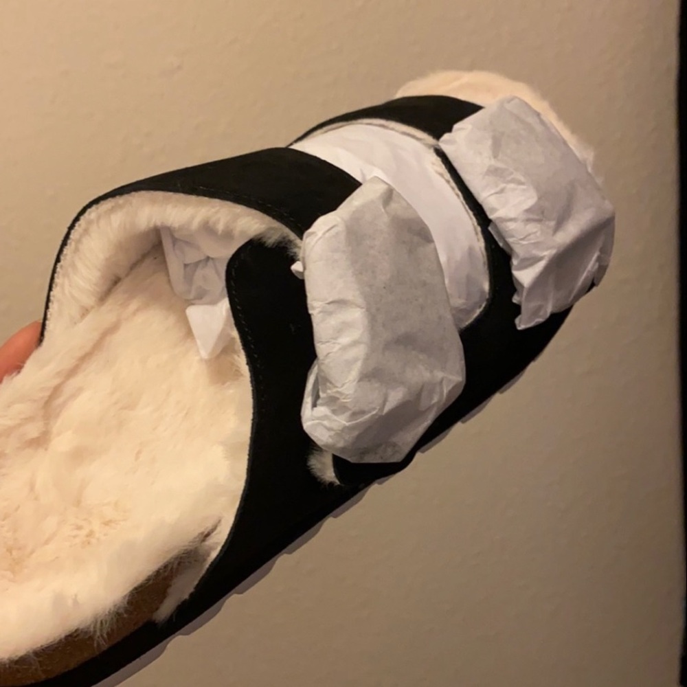 J/S SLIDES by NYC Black Suede Letty